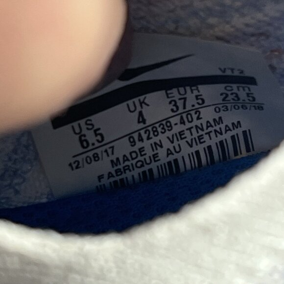 Nike Free Rn Flyknit 2018 Women Size 6.5  (942839-402) Running Shoes - Picture 9 of 9